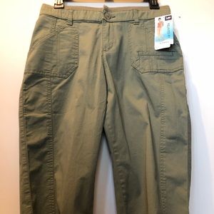 Price⬇️ NWT LEE Skimmer Relaxed Fit Capri